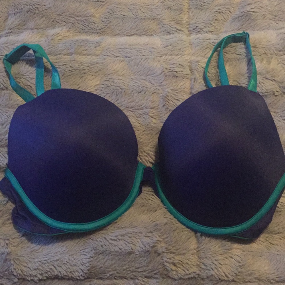 ⚡️BOGO free⚡️ Victoria’s secret push-up bra
